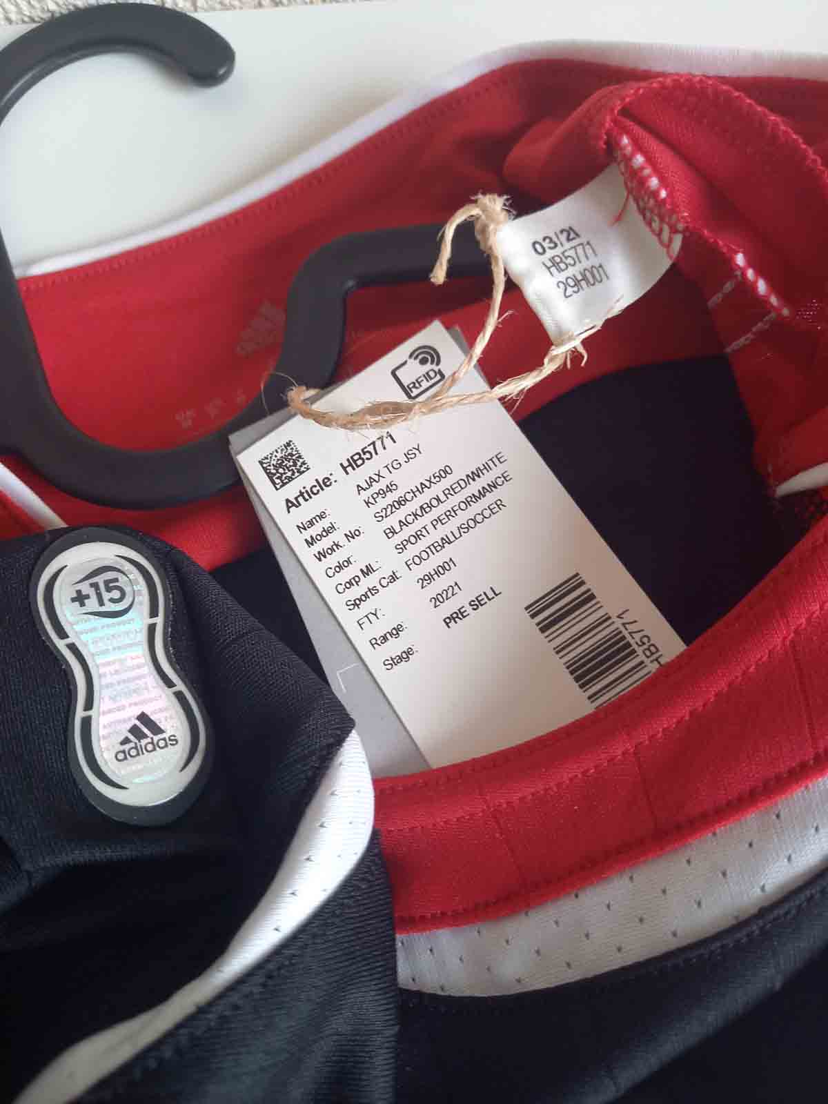 Ajax 2021/22 Teamgeist Training Shirt Tags HB5771