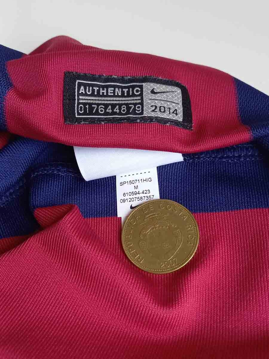 Barcelona 2014/15 Home Shirt Rakitic Front 610594-423