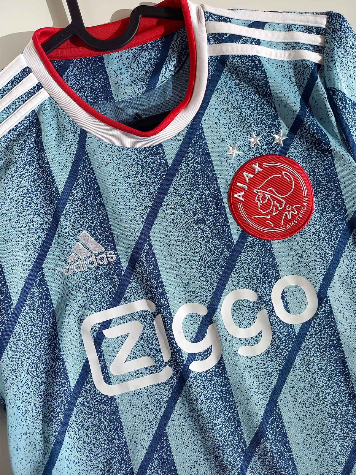 Ajax 2020/21 Away Shirt FI4790 logos