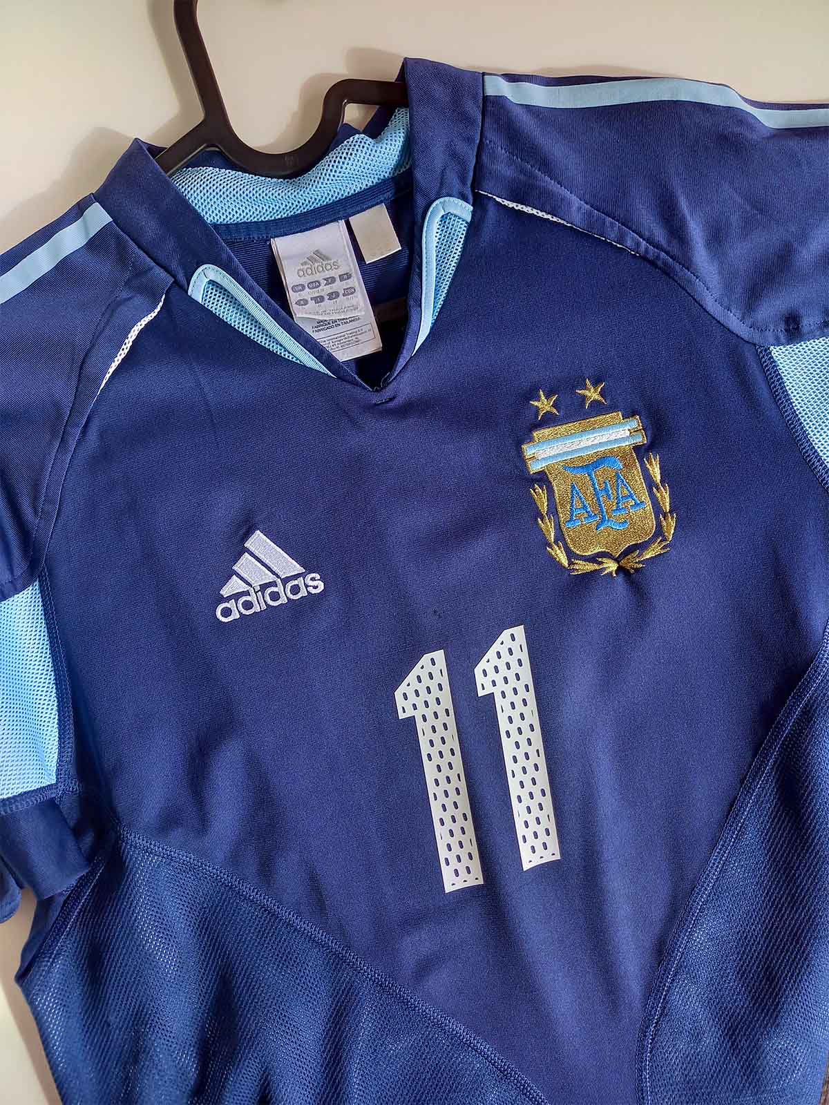 Argentina 2004 Away Shirt Tevez 645785 logos