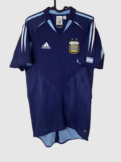 Argentina 2004 away shirt 645785 front