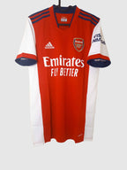 Arsenal 2021/22 Home Shirt Aubameyang Front GM0217