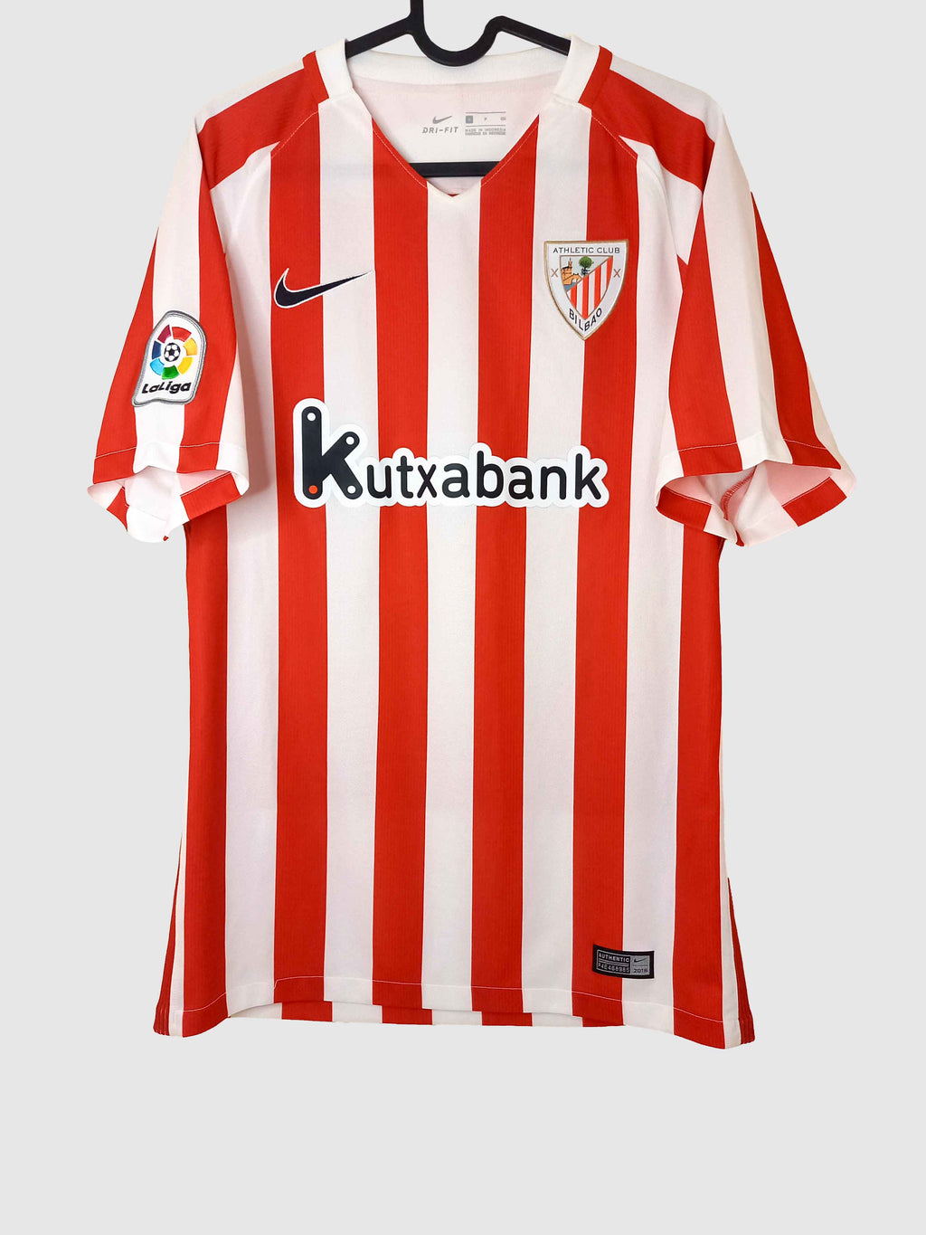 Athletic Bilbao 2016/17 Home Shirt Aduriz Front 808290-658