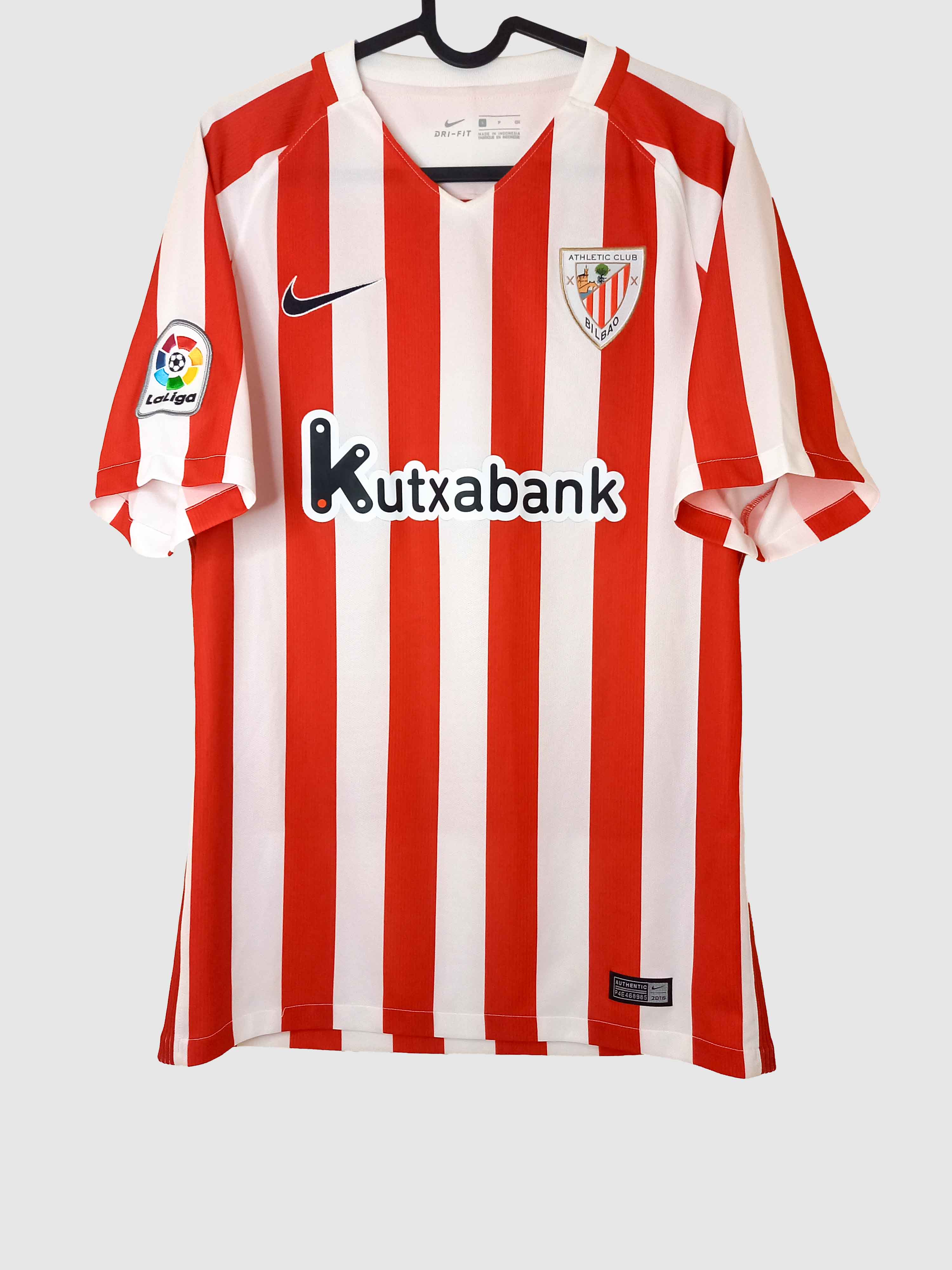 Athletic Bilbao 2016/17 Home Shirt Aduriz Front 808290-658