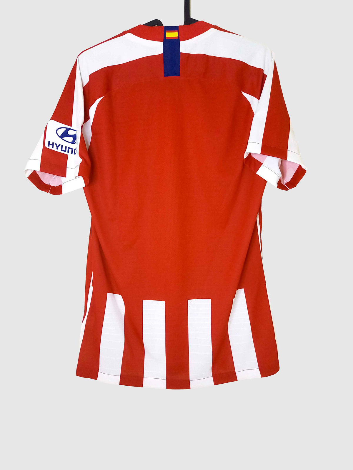 Atletico Madrid 2019/20 home shirt player version AJ5253-612 back