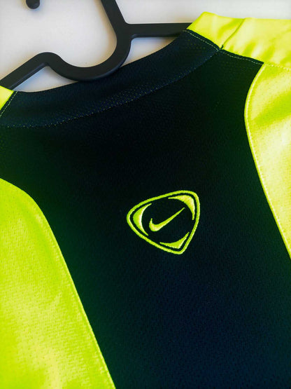 Barcelona 2005/06 Training Shirt collar