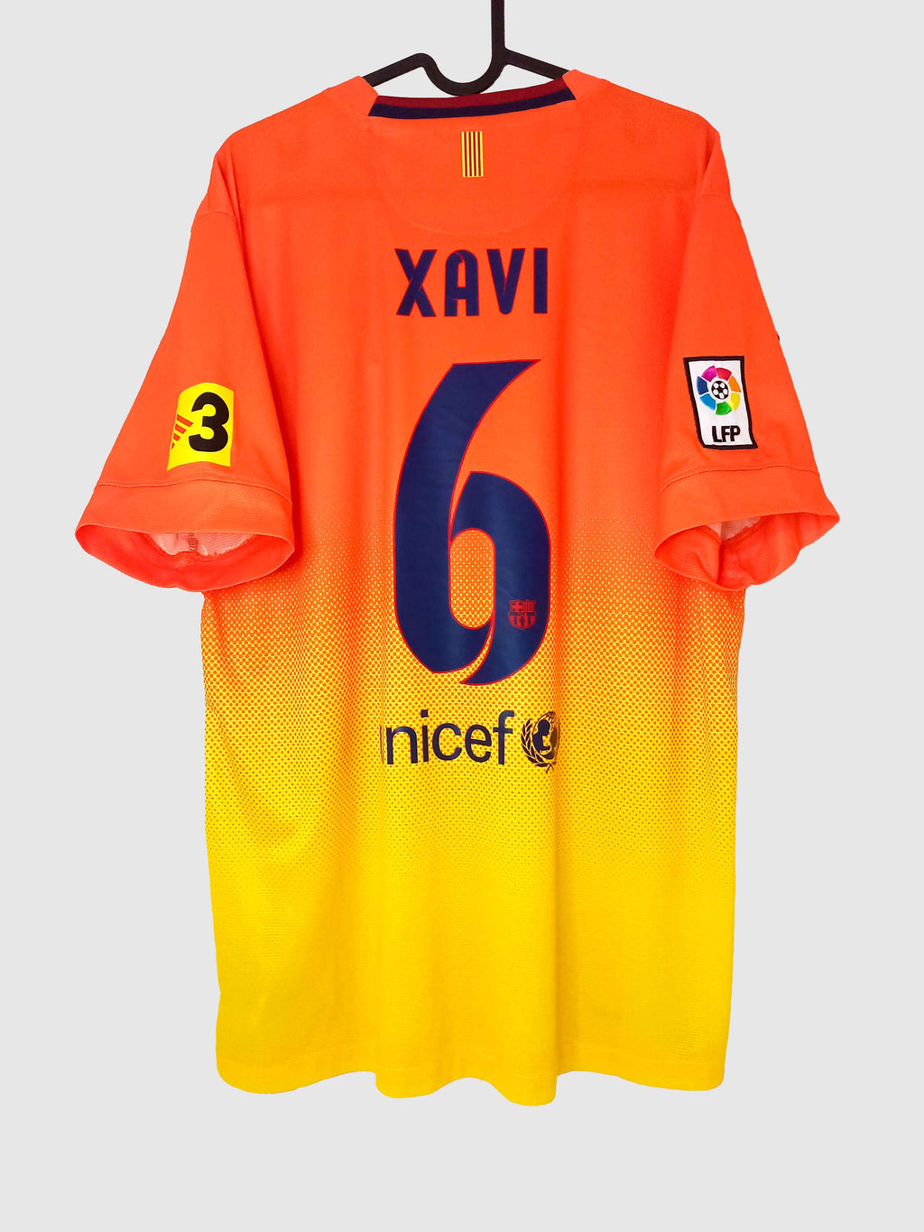 Barcelona 2012/13 Away Shirt Xavi Back 478326-815