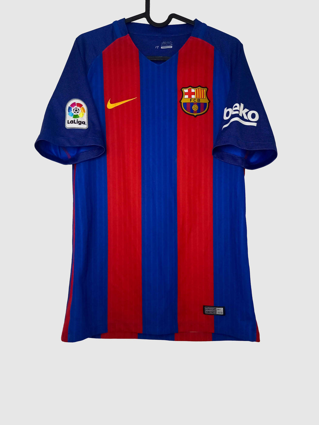 Barcelona 2016/17 Home Shirt Front 77650-481