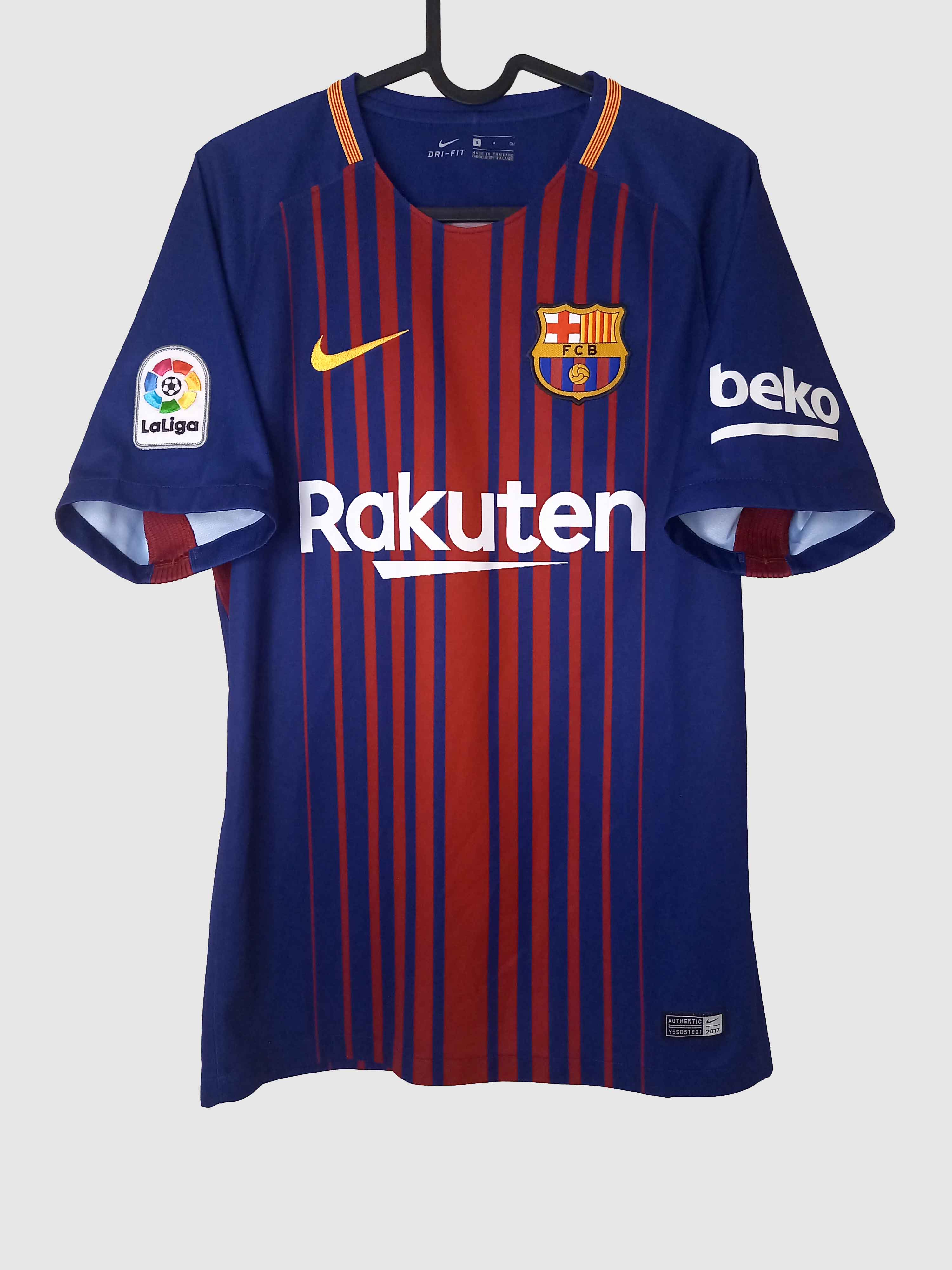 Barcelona 2017/18 Home Shirt Front 847255-456