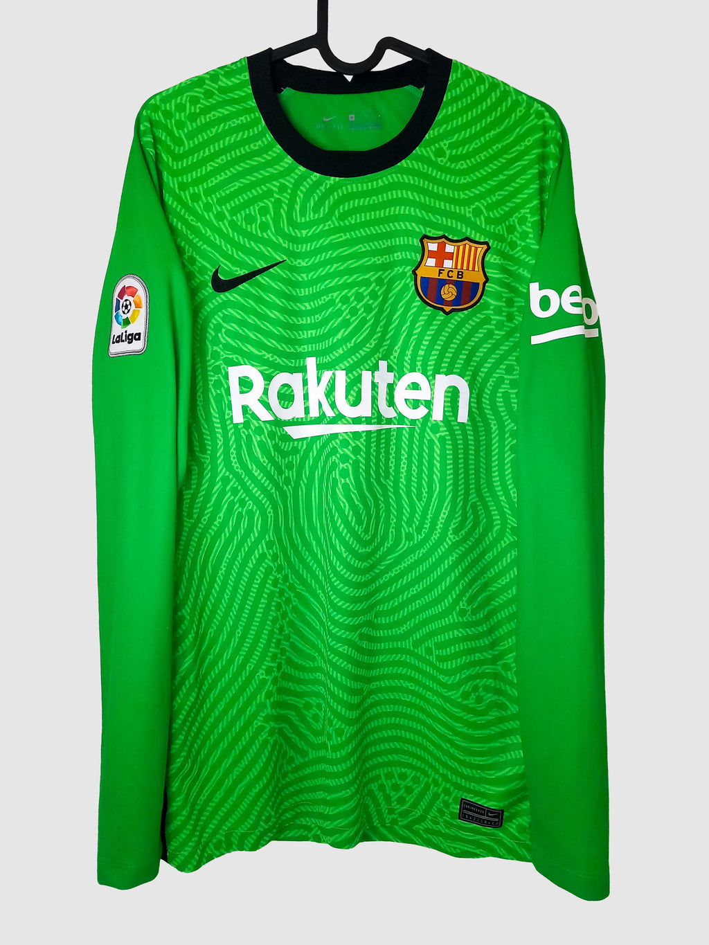 Barcelona 2020/21 Goalkeeper Home Shirt Front CD4272-398