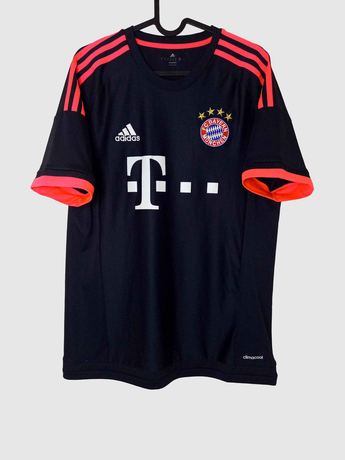 Bayern Munich 2015/16 third shirt AA5222 front