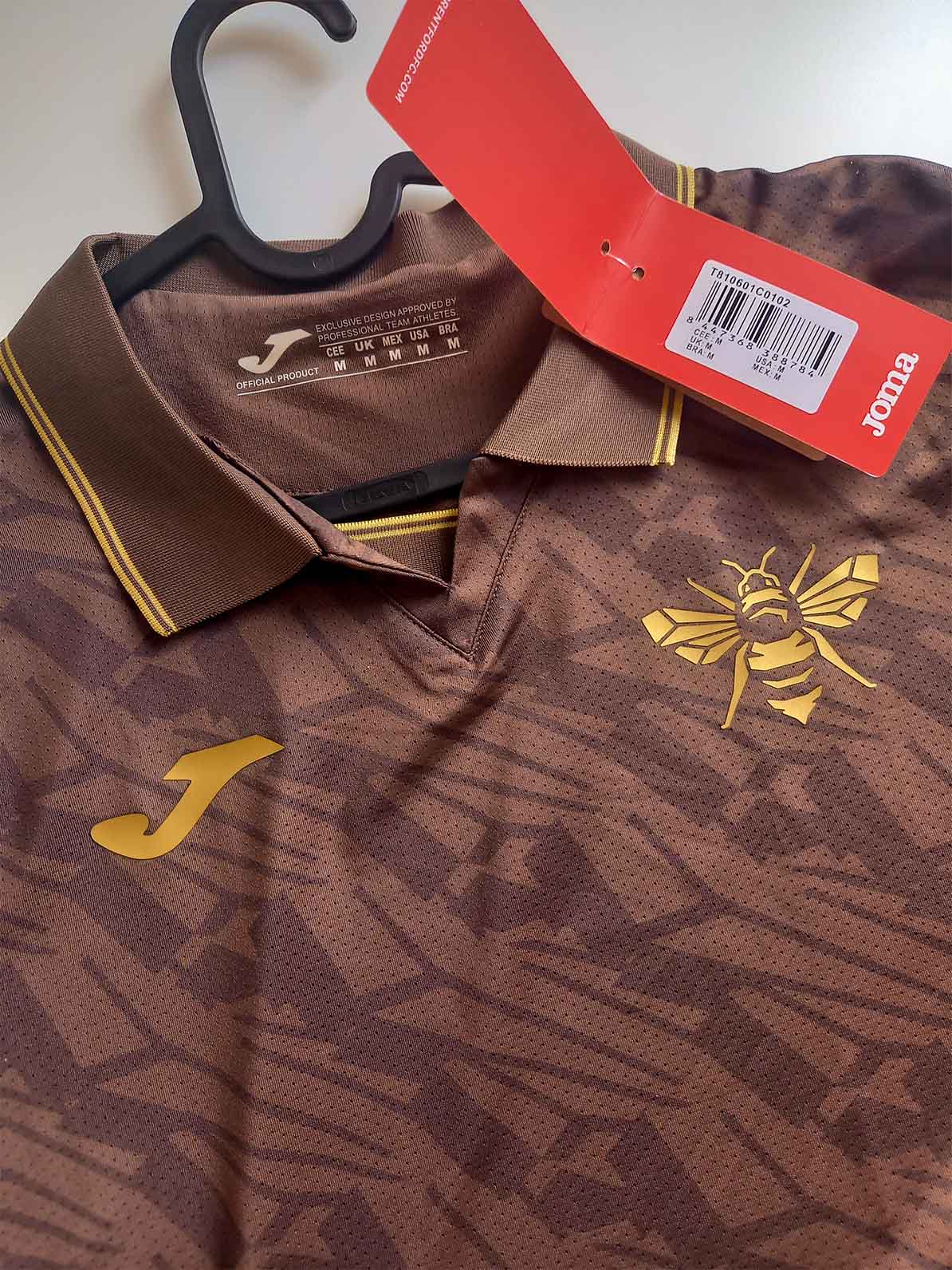 Brentford 2025/26 Away Shirt logos