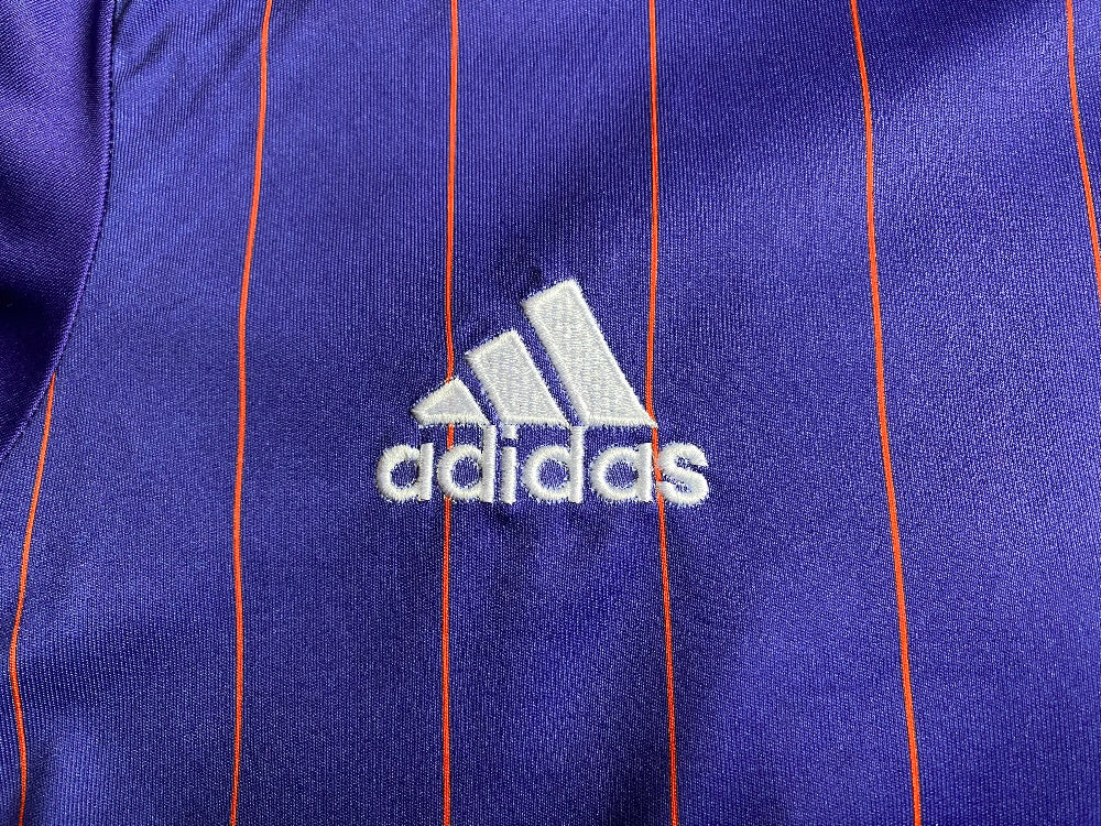 Fake Adidas football shirt logo