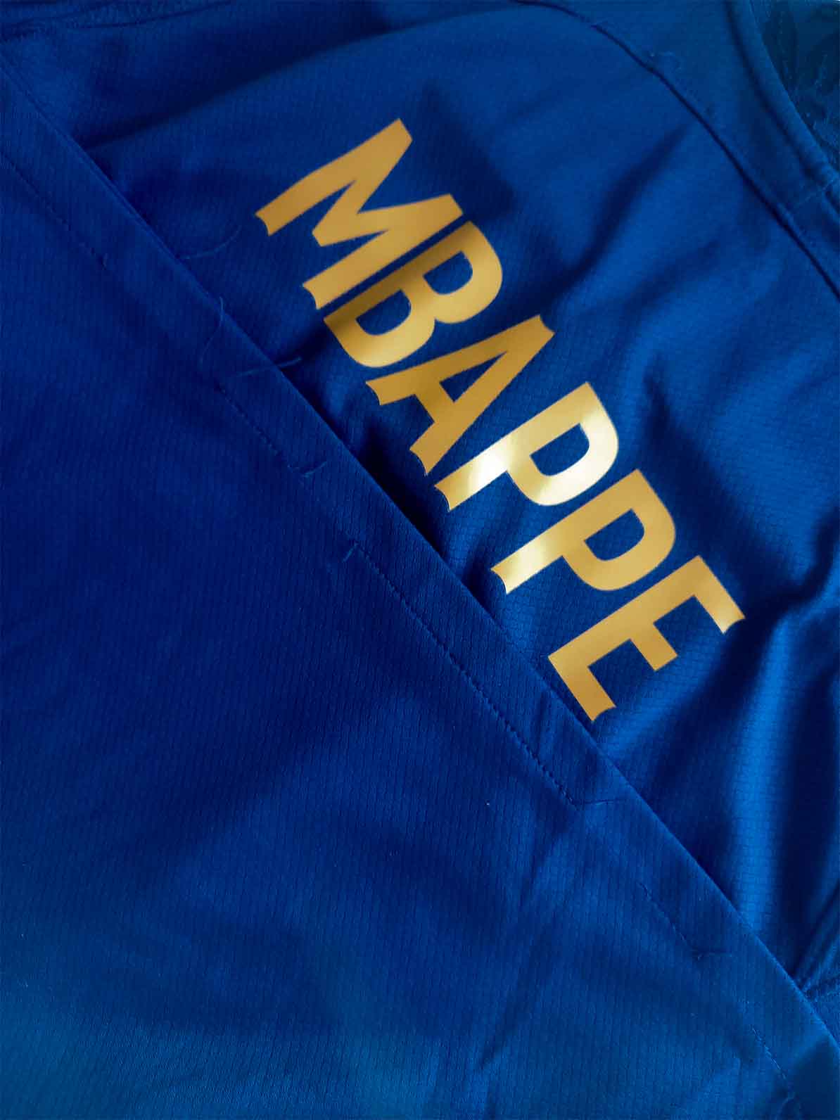France 2022/23 Home Shirt Mbappe DN0690-410 damages on stitching