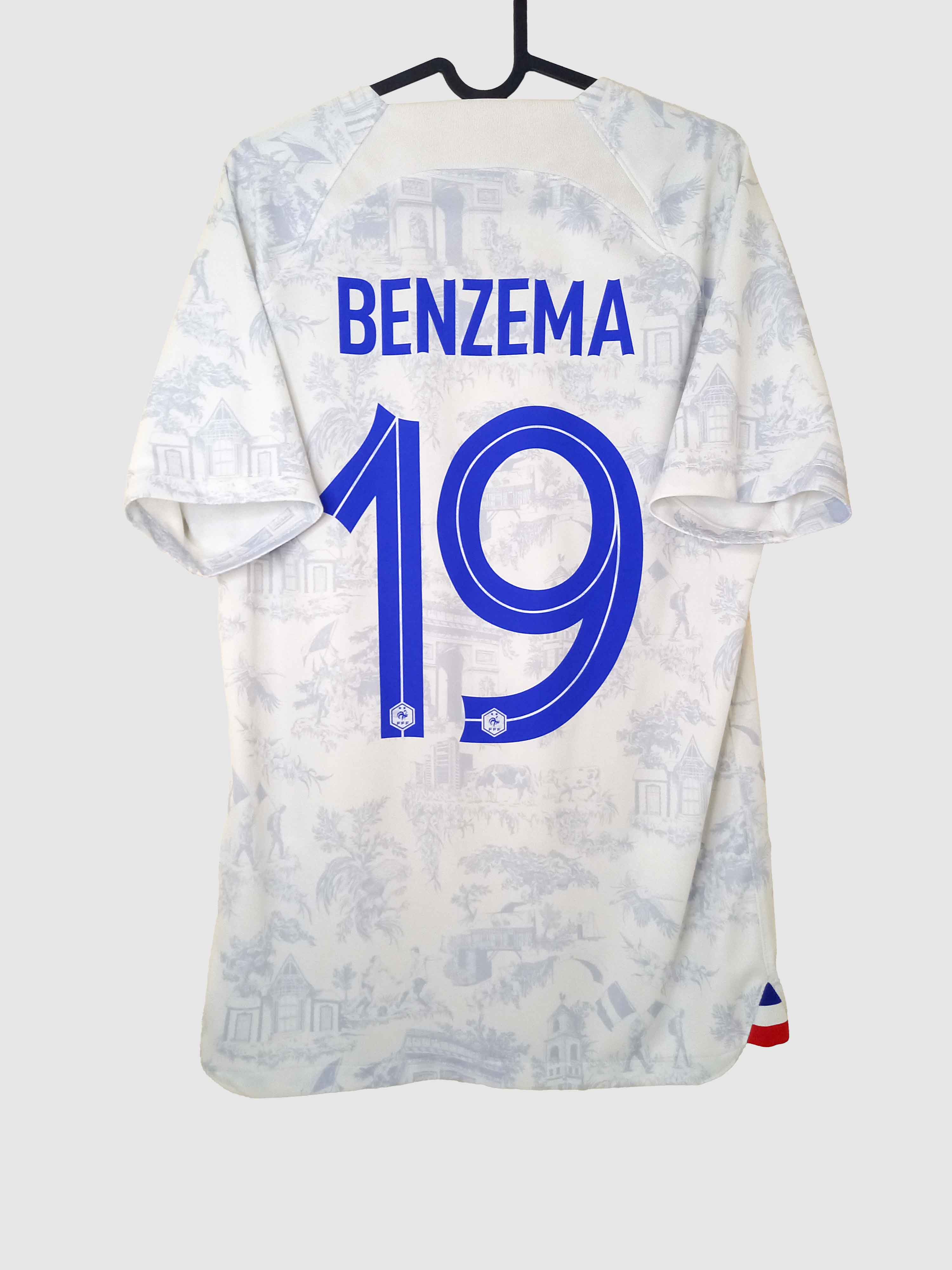 France_2022_Away_Shirt_Benzema