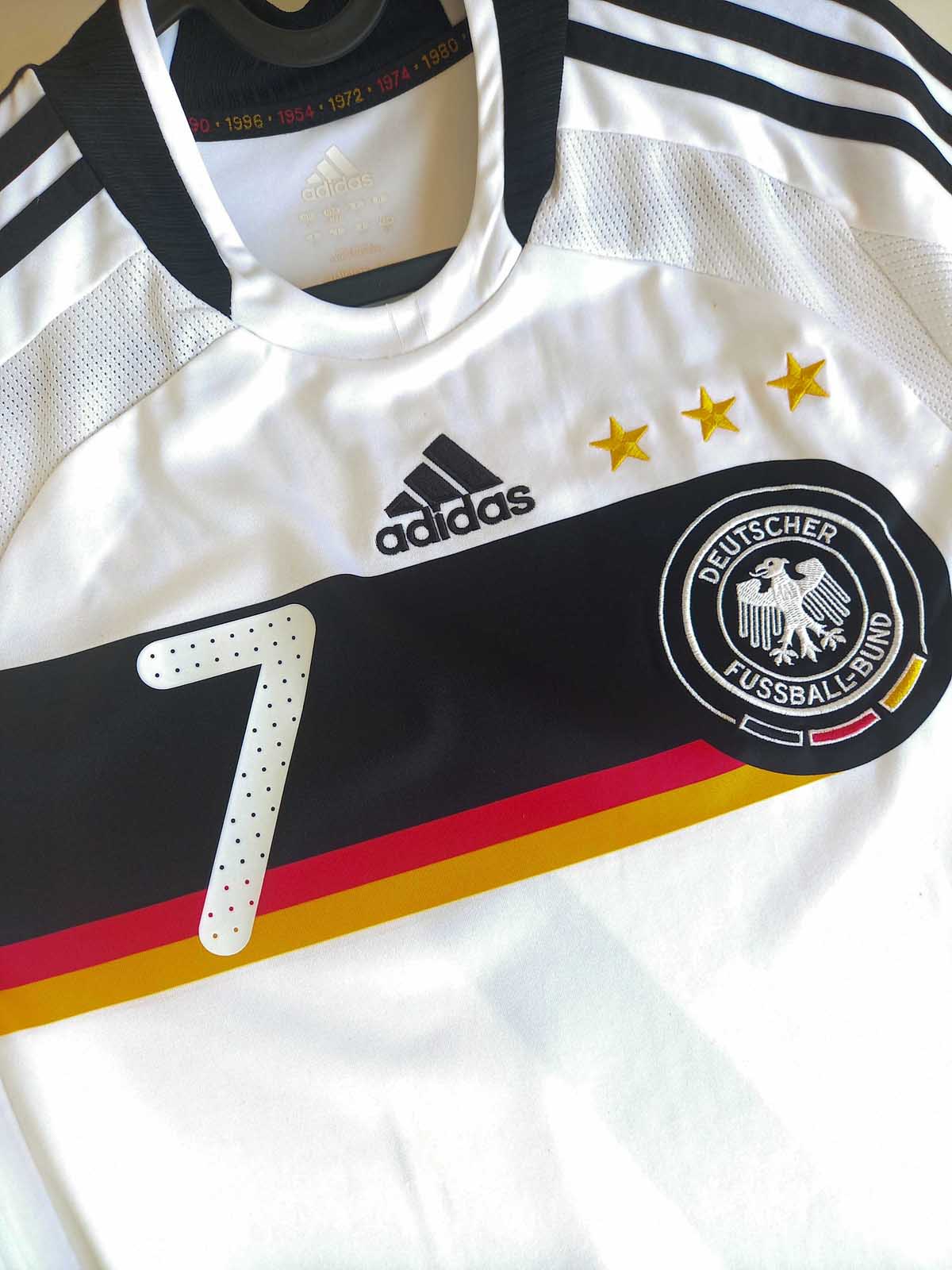 Germany 2008/09 Home Shirt Schweinsteiger 613200 upper