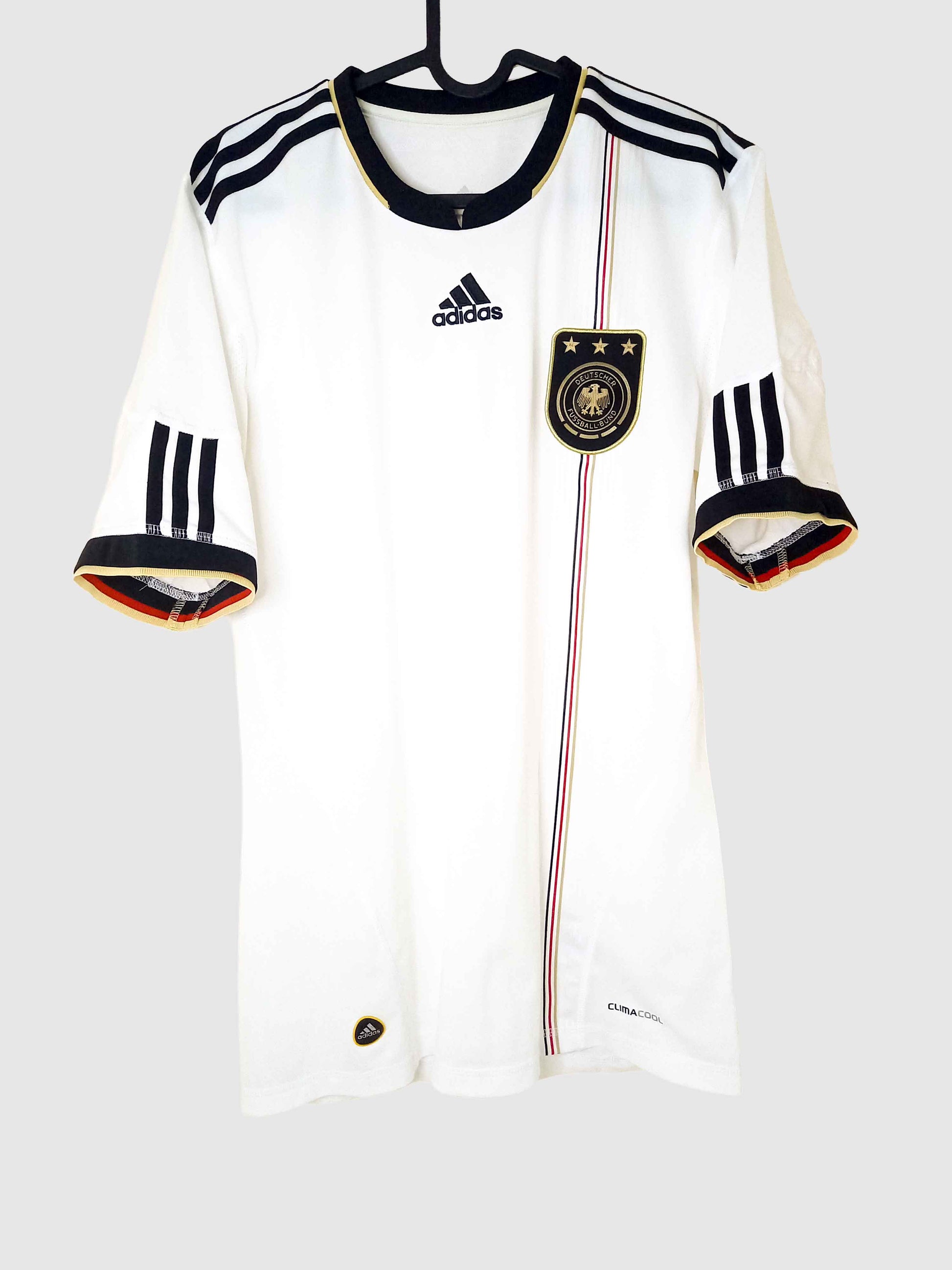 Germany 2010 home shirt P41477 front