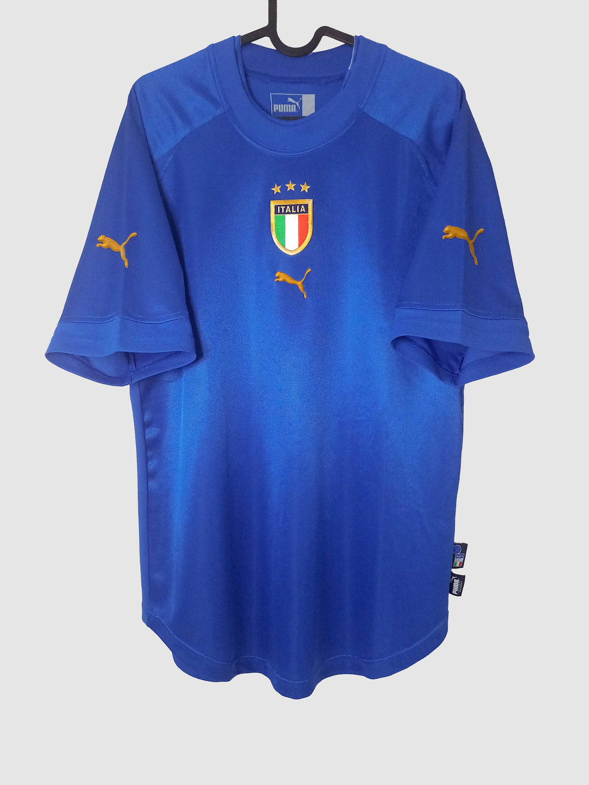 Italy 2004/05 Home Shirt 731225 front