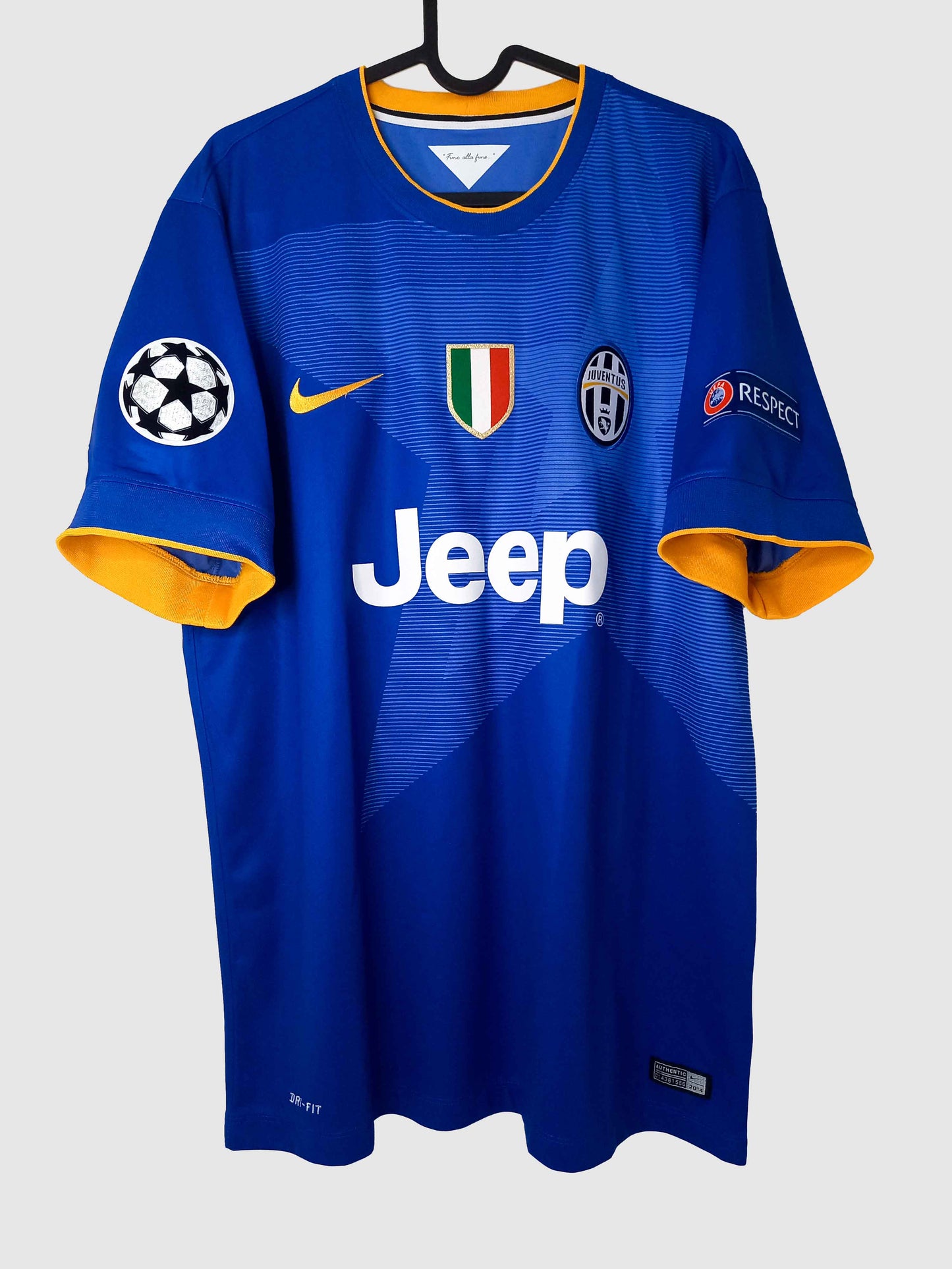 Juventus 2014/15 Away Shirt Morata Front 611078-472