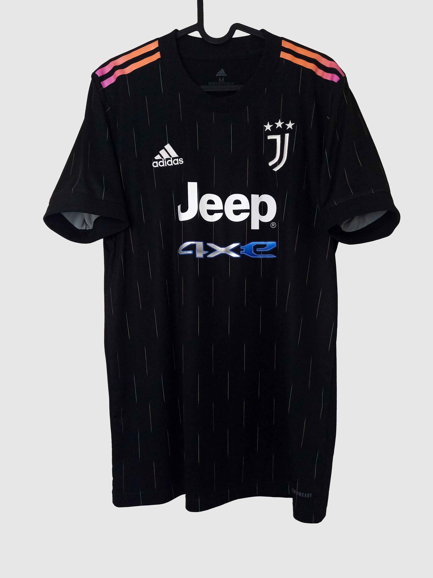 Juventus 2021/22 Away Shirt De Ligt Front GS1438