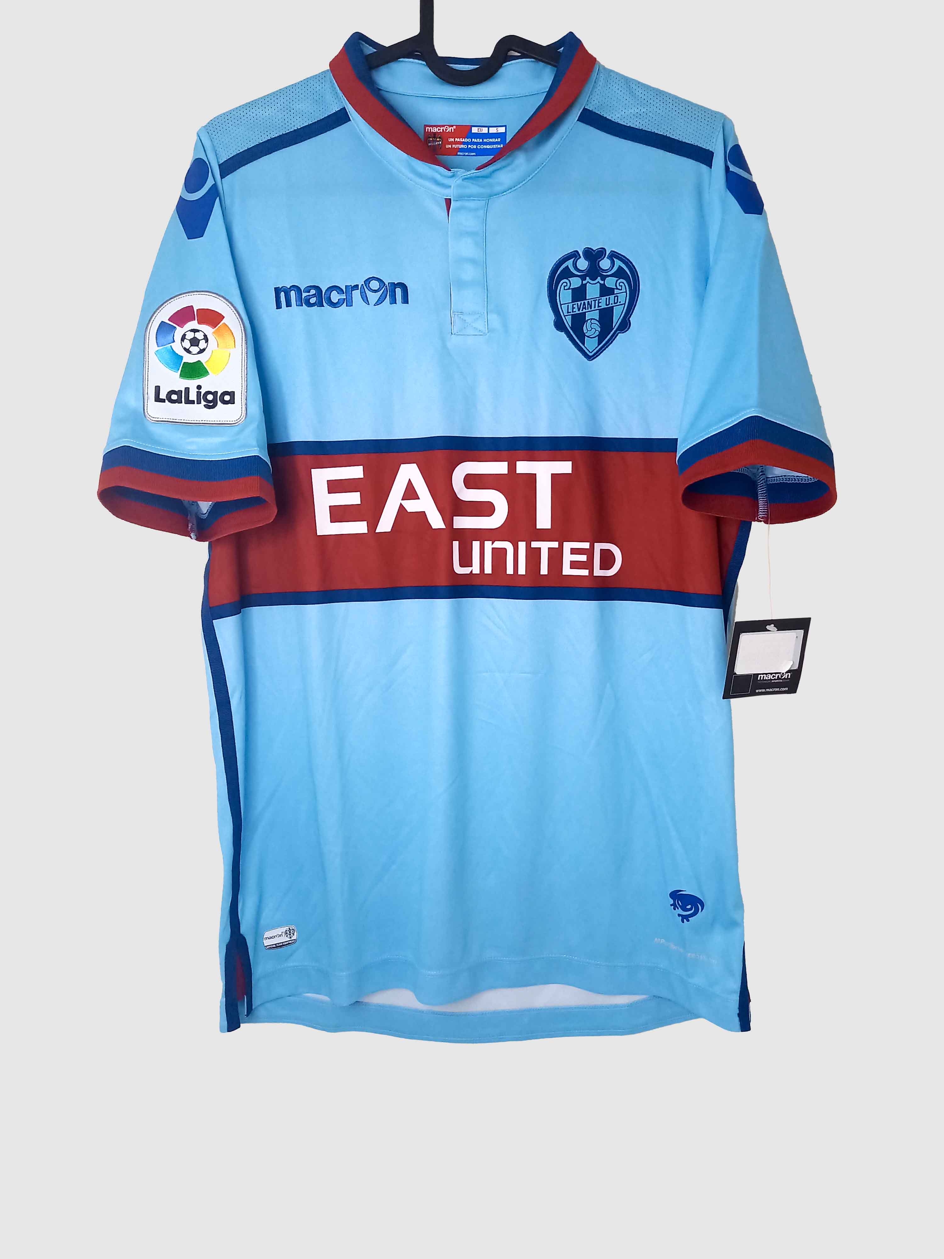 Levante 2016/17 Away Shirt Front