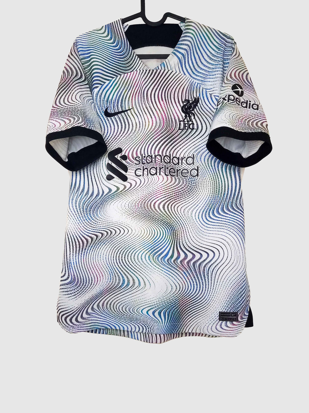 Liverpool 2022/23 Away Shirt Alexander-Arnold Front DN2715-101