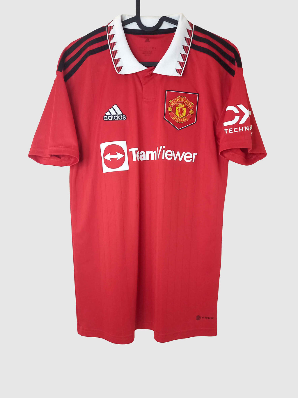Manchester United 2022/23 Home Shirt Front H13881