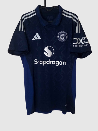 Manchester United 2024/25 Away Shirt Front IU1390