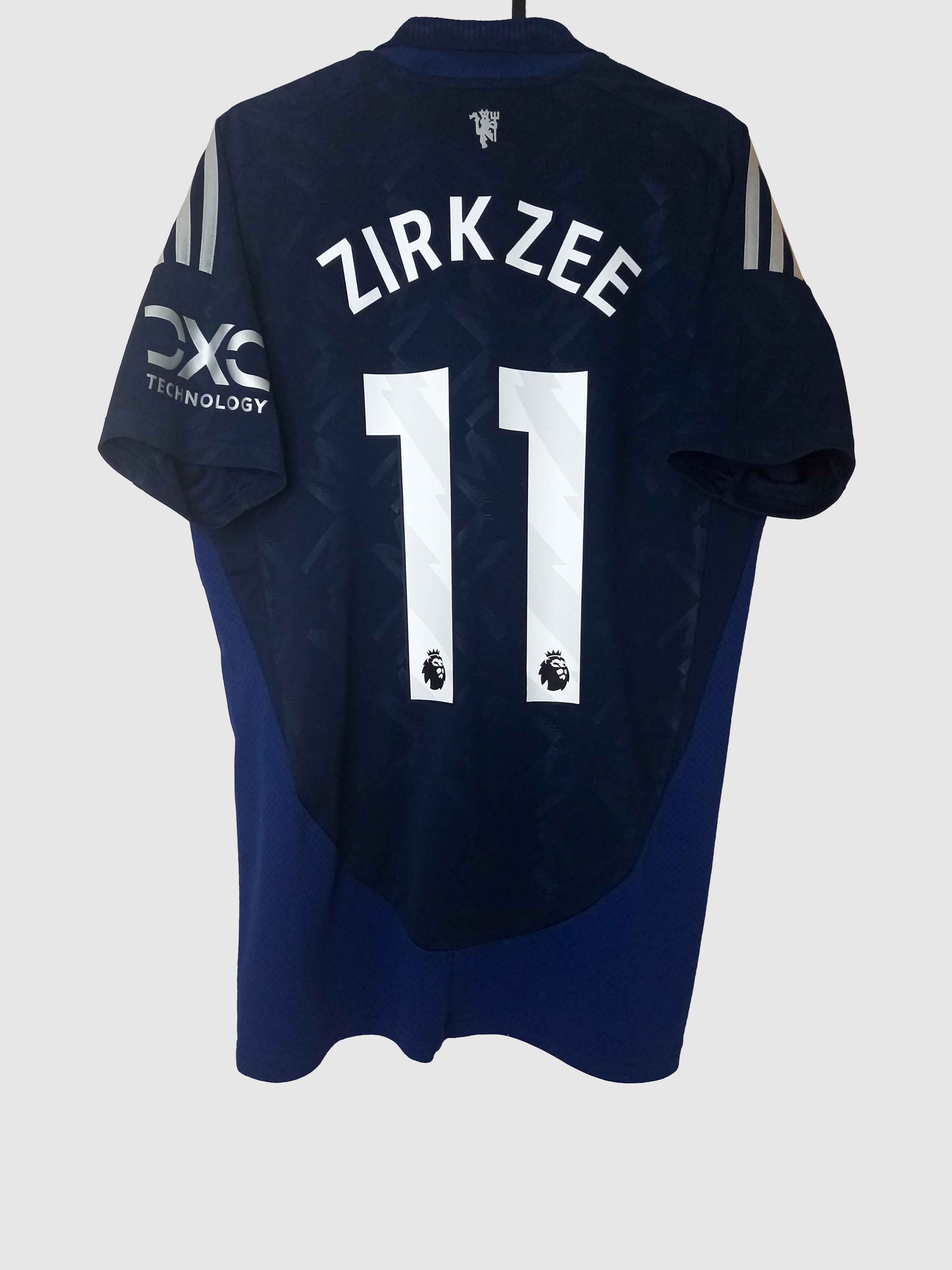 Manchester United 2024/25 Away Shirt Zirkzee Back IU1390