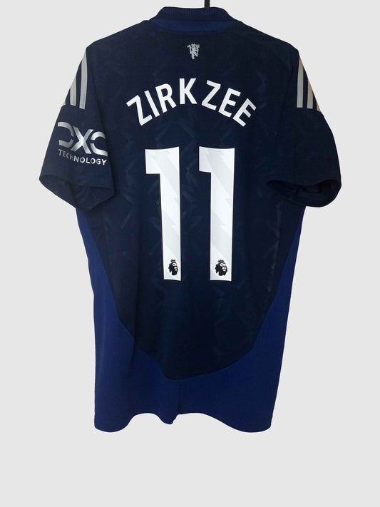 Manchester United 2024/25 Away Shirt Zirkzee Back IU1390