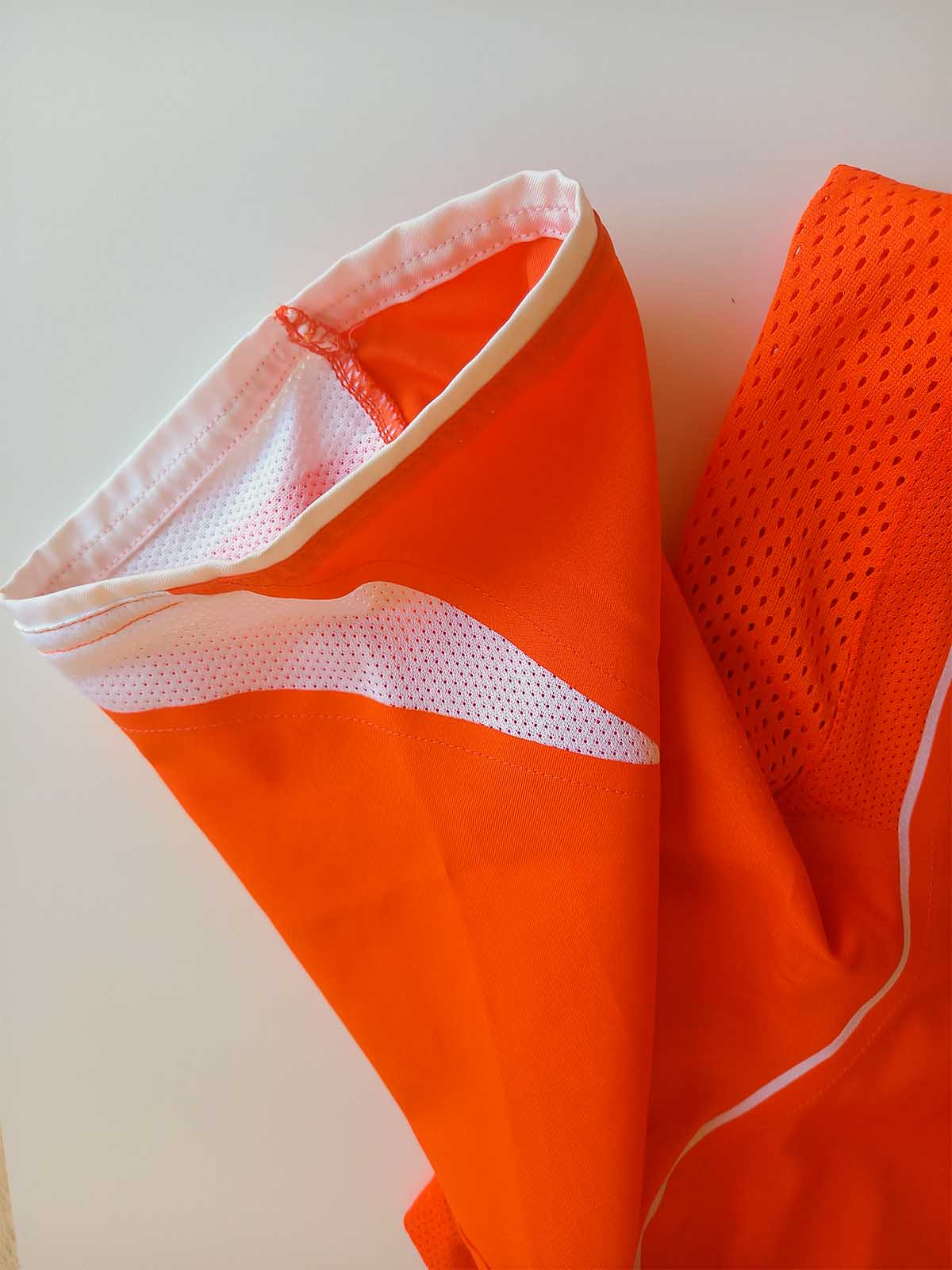Netherlands 2004 home shirt HV4427-819 sleeve