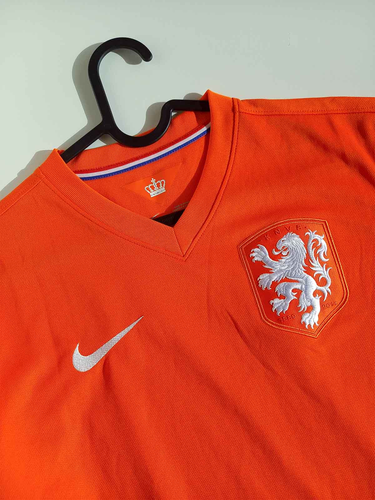 Netherlands 2014/15 Home Shirt 577962-815 logos