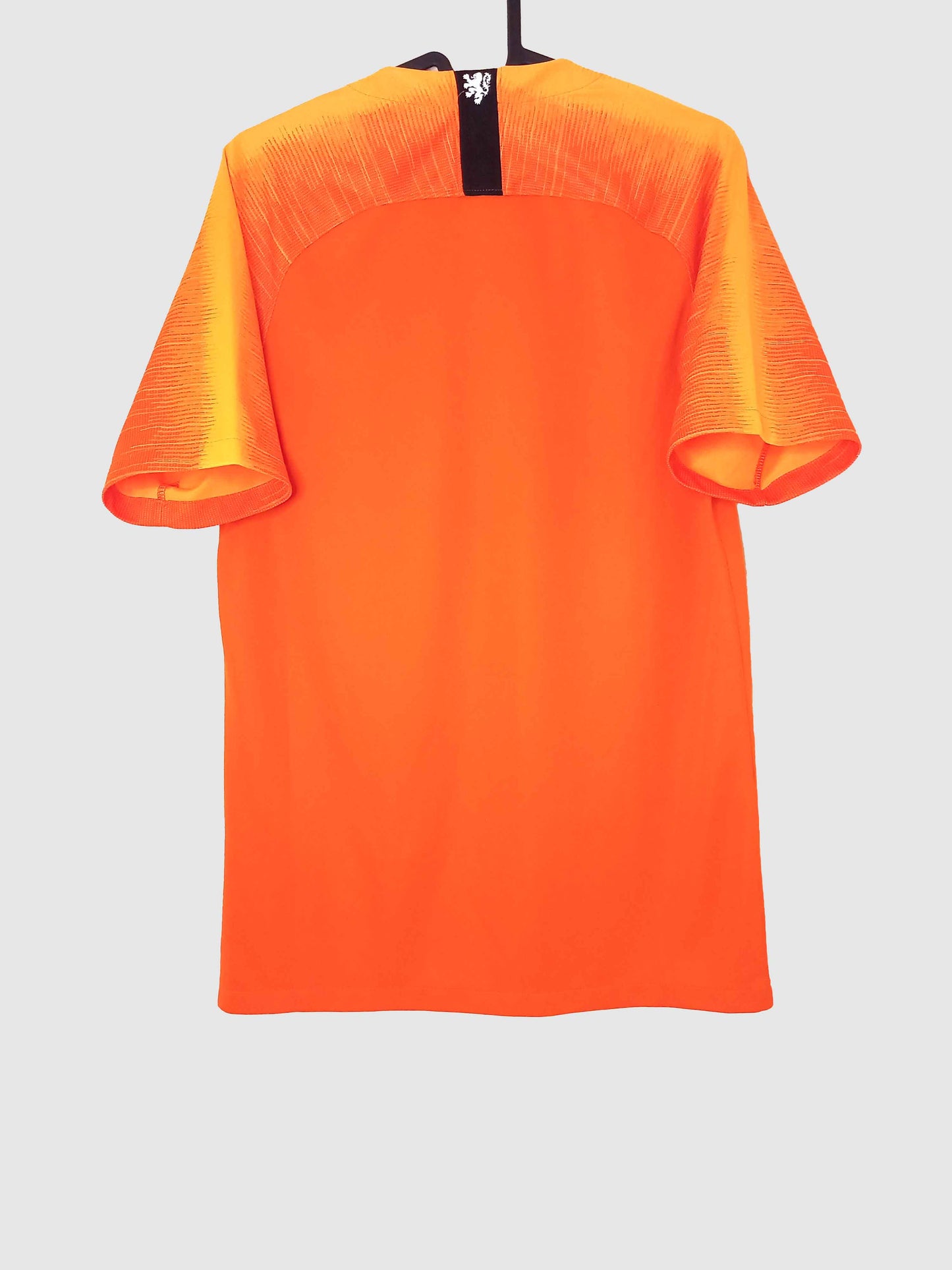 Netherlands 2018/19 Home Shirt 893882-815 Back