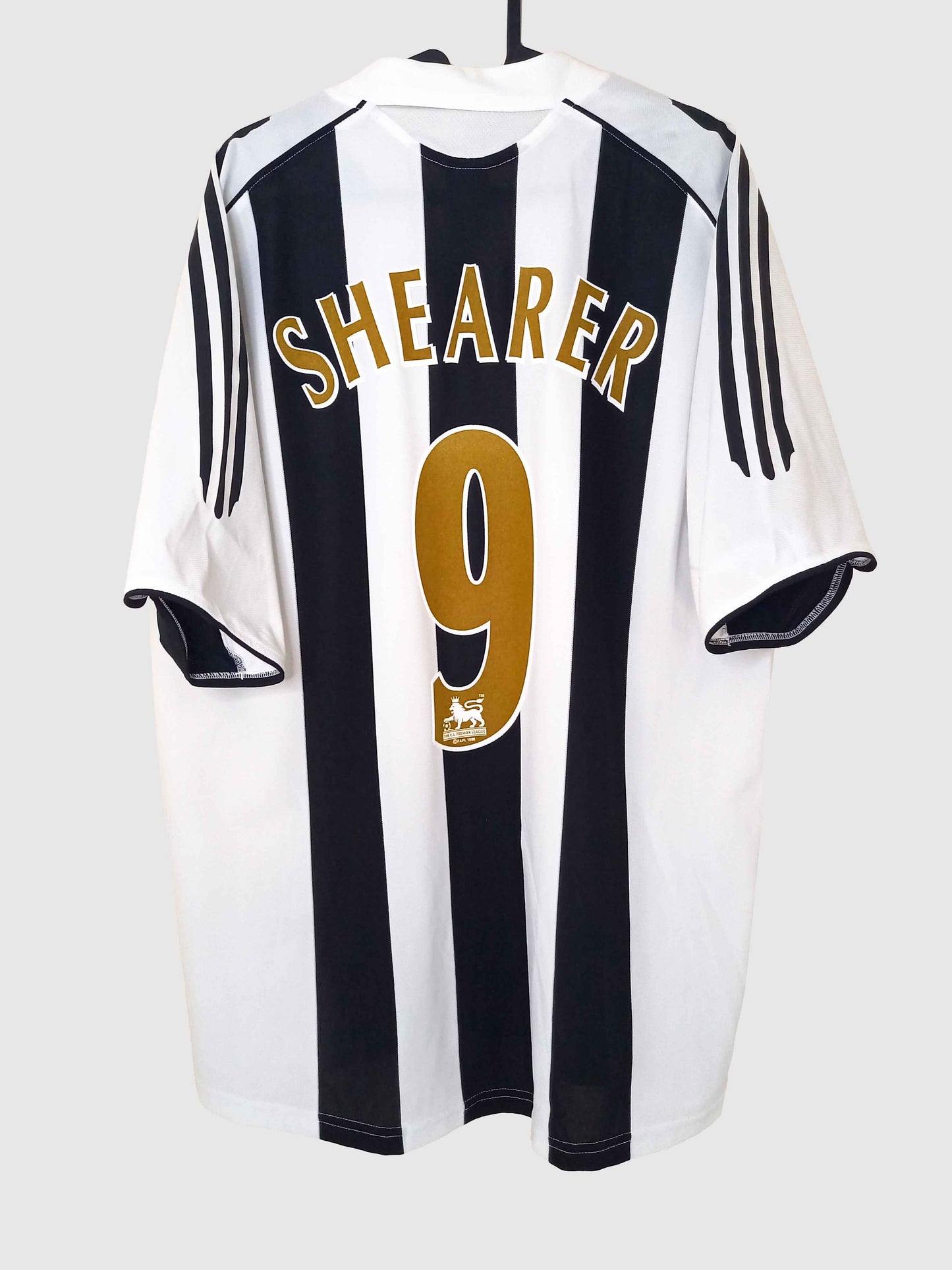 Newcastle United 2005/06 Home Shirt Shearer 110161 Back
