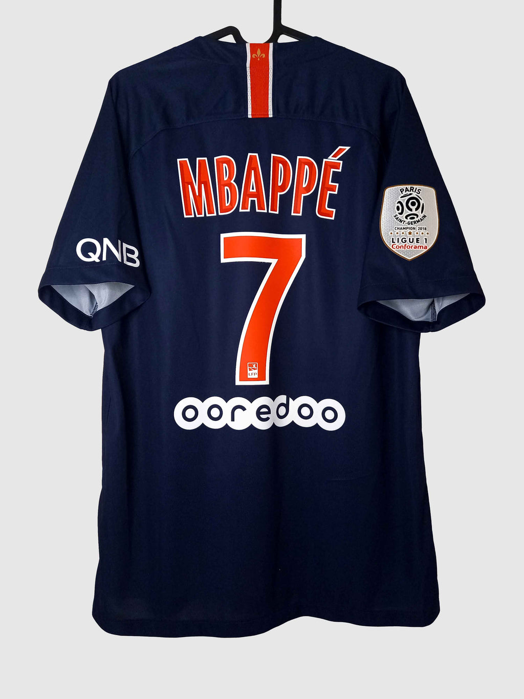 PSG 2018/19 Home Shirt Mbappe Back 894432-411