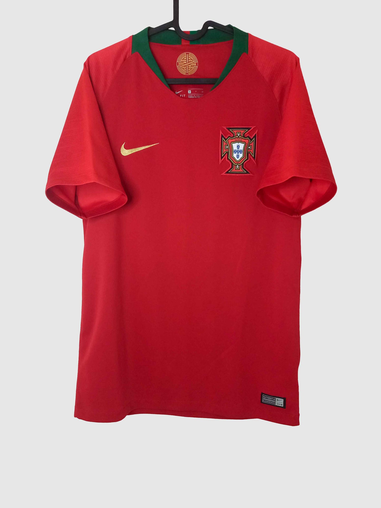 Portugal 2018/19 Home Shirt Front 893877-687