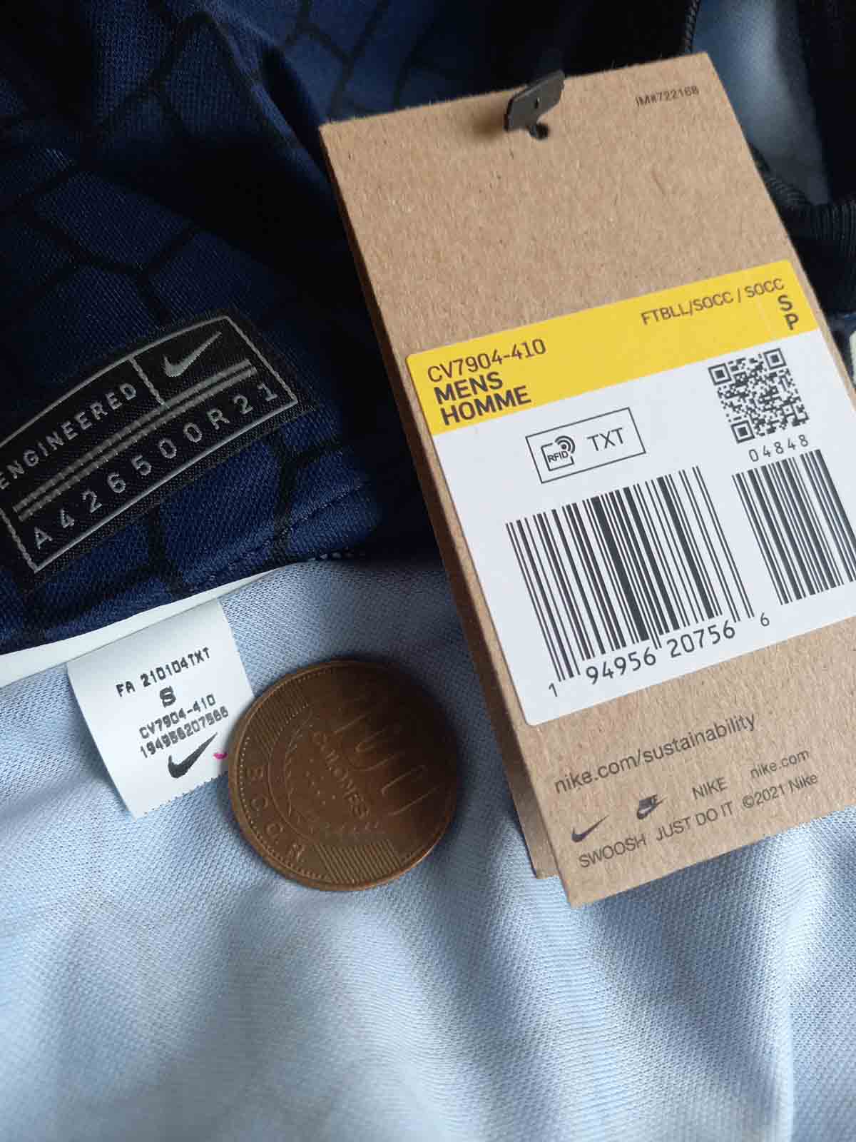 Pumas UNAM 2021/22 Away Shirt Tags CV7904-410