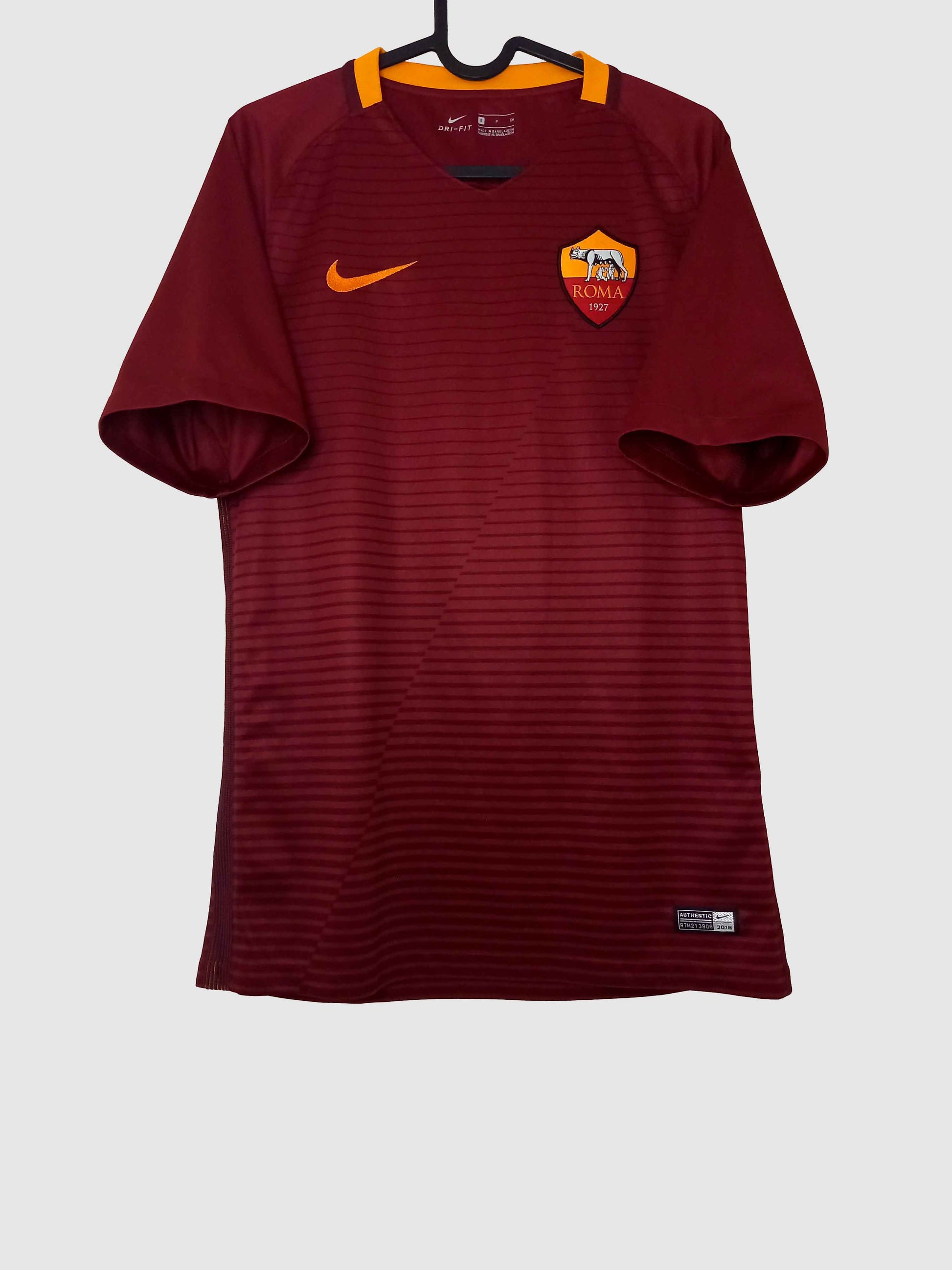 Roma 2016/17 Home Shirt Front 776967-677