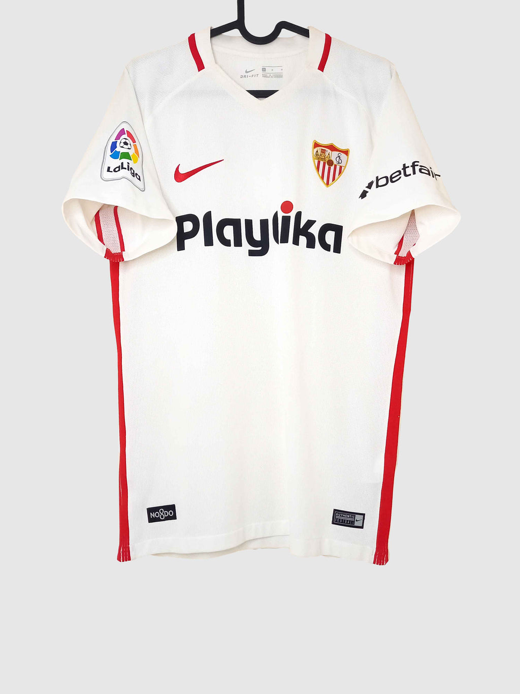 Sevilla 2018/19 Home Shirt Banega Front 833017-102