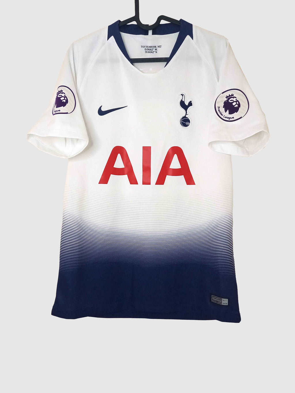 Tottenham Hotspur 2018/19 Home Shirt Kane Front 919005-101