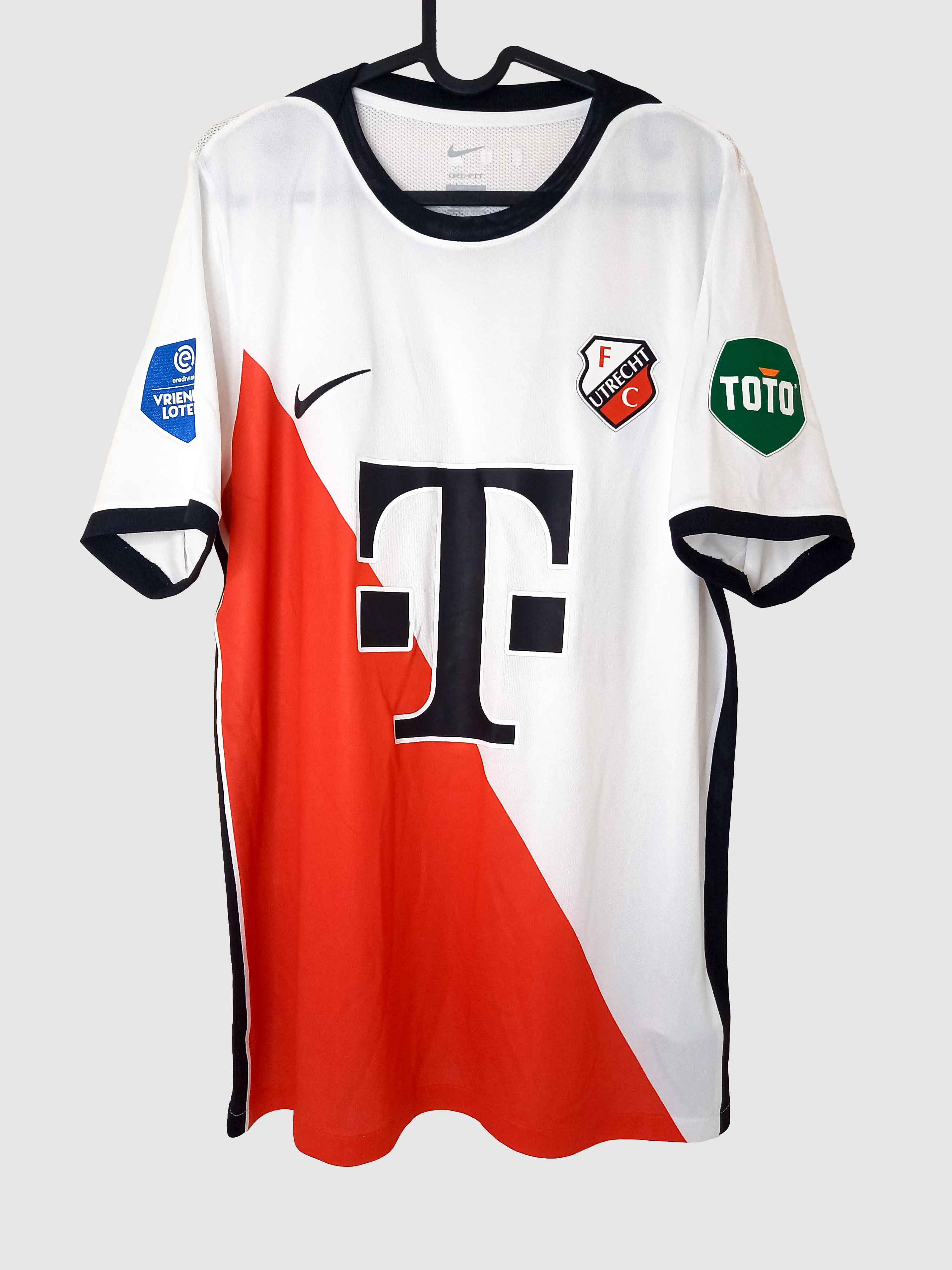 Utrecht 2022/23 Home Shirt Dost Front DH7990-100