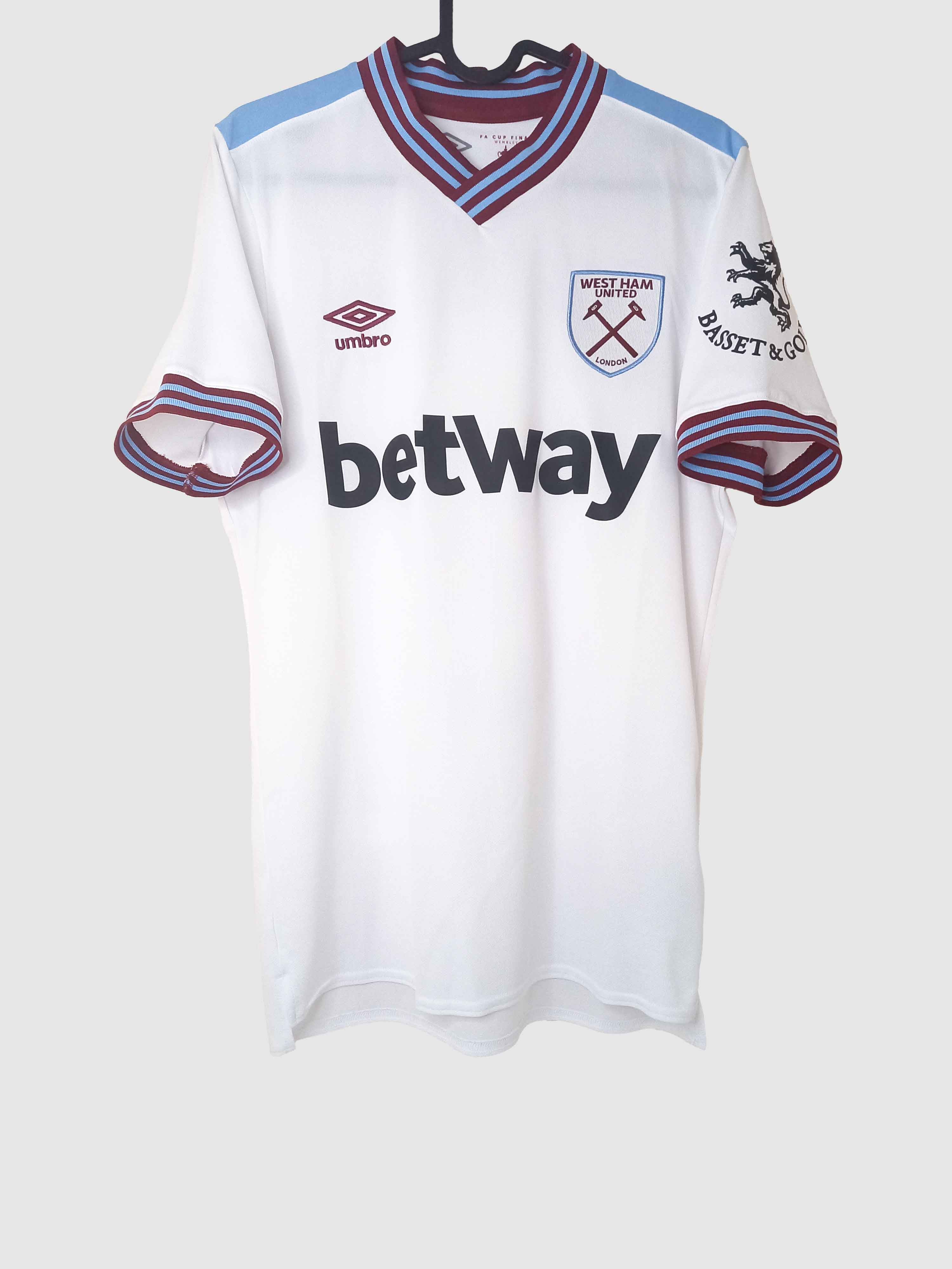 West Ham United 2019/20 Away Shirt Felipe Anderson Front