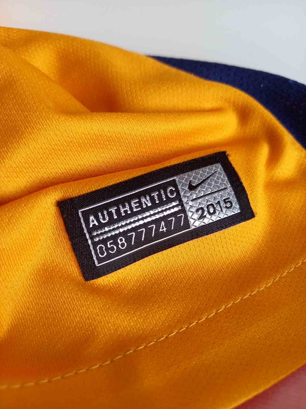 Barcelona 2015/16 Away Shirt (M-Very Good)